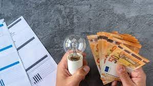 Read more about the article Ποια Δικαιολογητικά Χρειάζεστε Για Αλλαγή Παρόχου Ρεύματος;